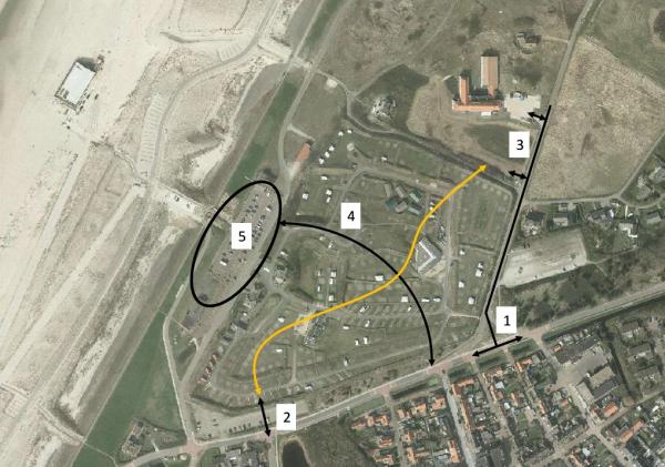 Bovenaanzicht openbaar gebied camping en hotel Corfwater