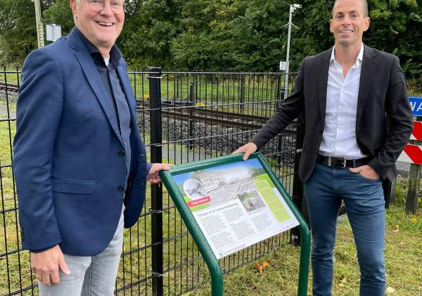Oorlogsmonument voor ontplofte trein in Schagen Oorlogsmonument voor ontplofte trein in Schagen