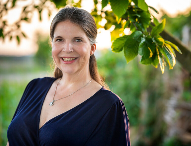 trouwambtenaar Mireille Sampimon