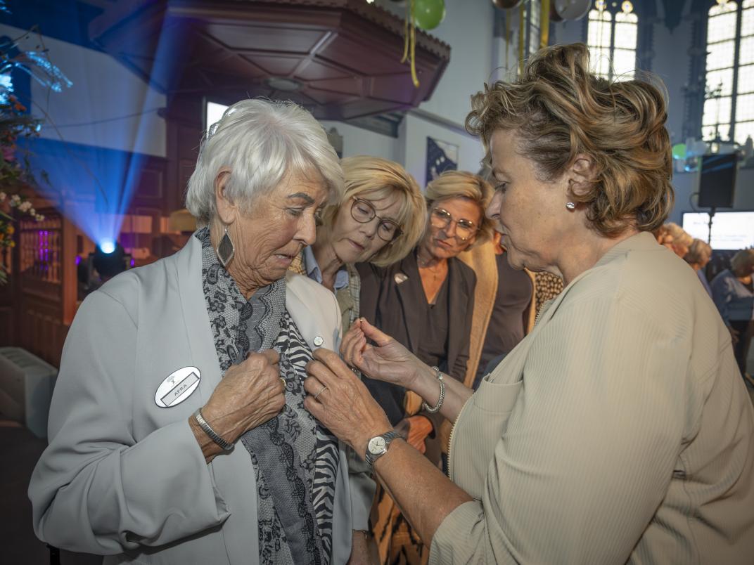 Compliment Betina de Leeuw den Bouter