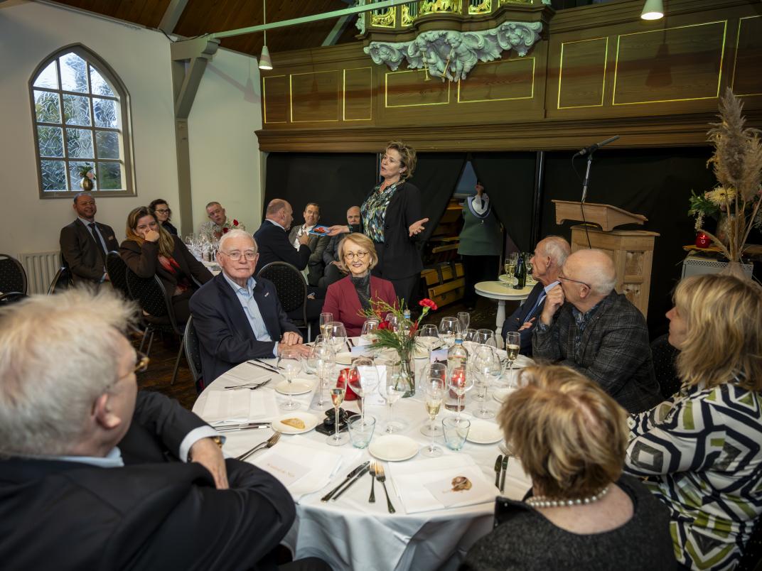 De Erepenning van Verdienste voor Winfred de Nijs De Erepenning van Verdienste voor Winfred de Nijs