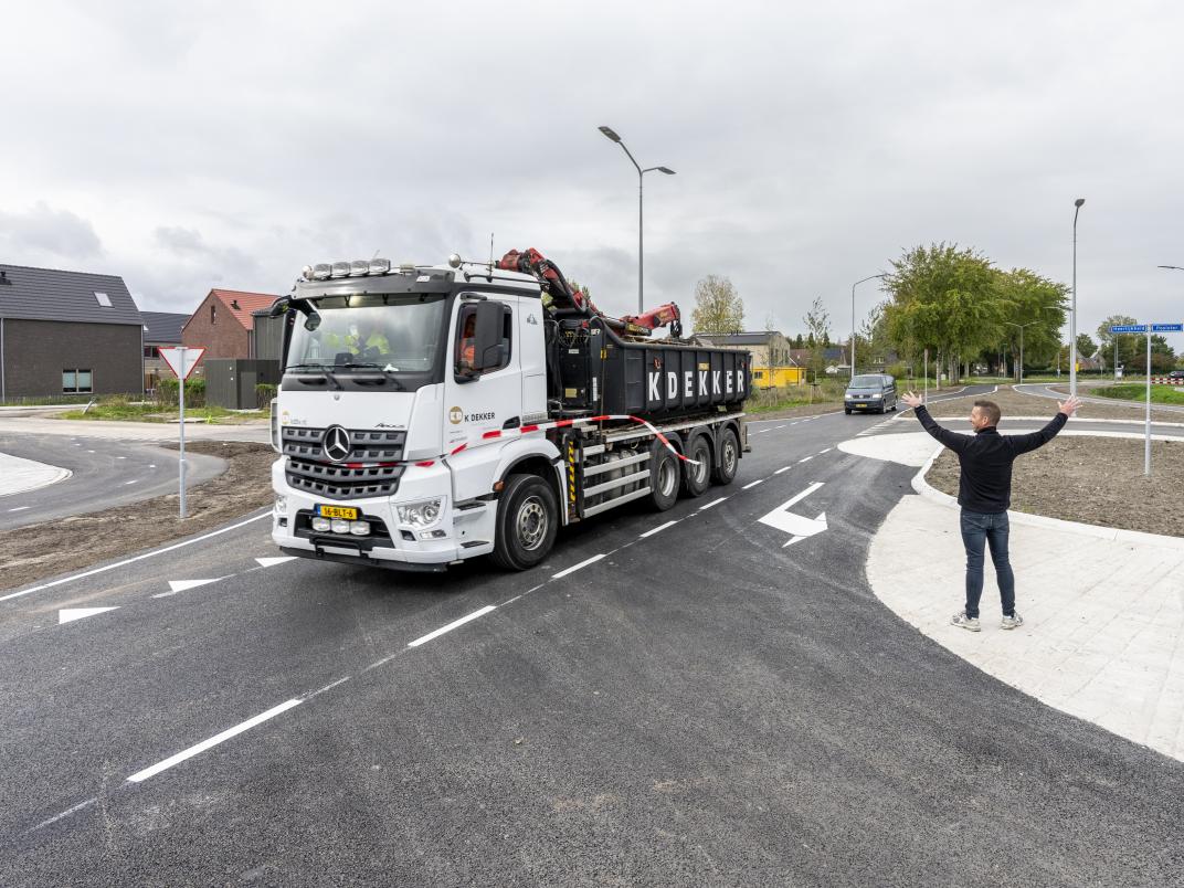 Vrachtwagen op de dergmeerweg