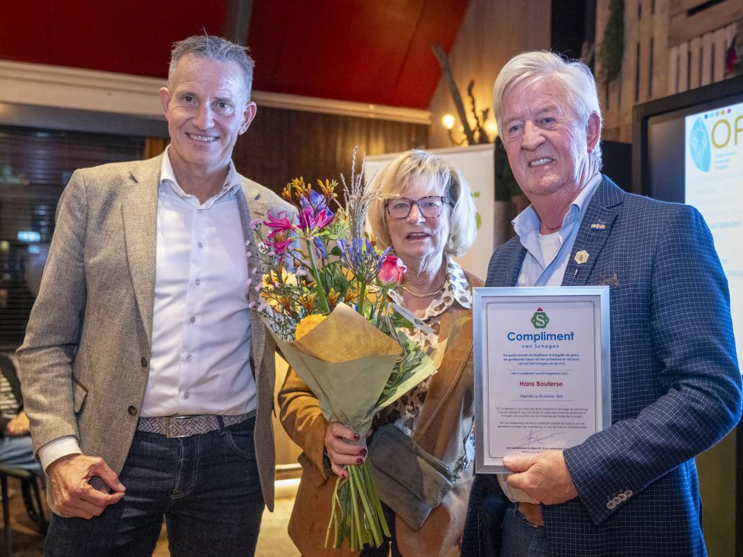 Compliment H Bouterse