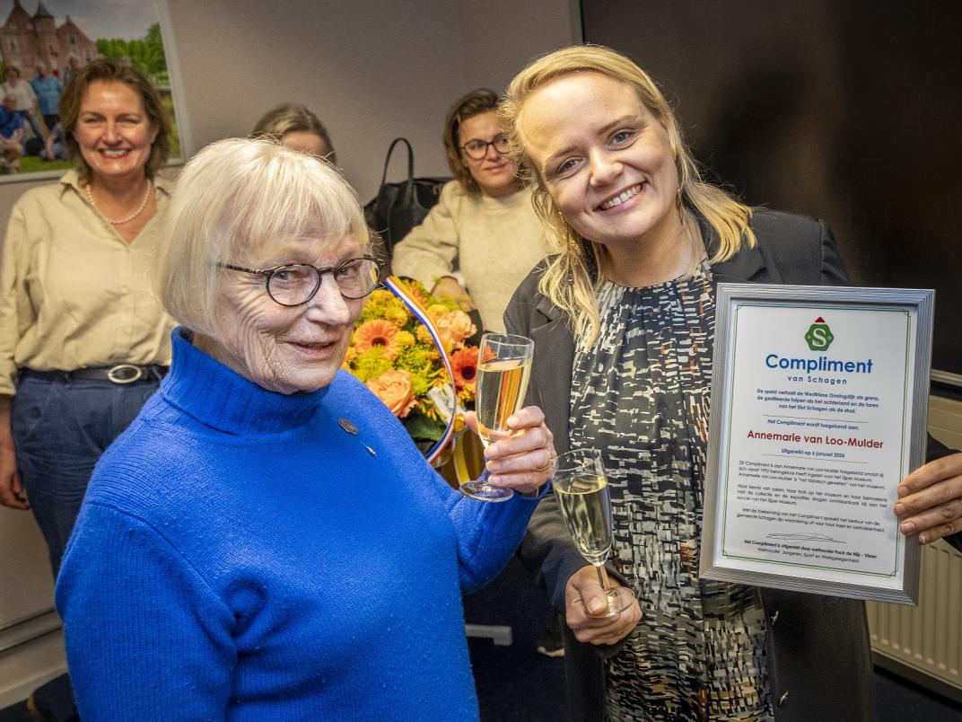 Compliment A van Loo-Mulder