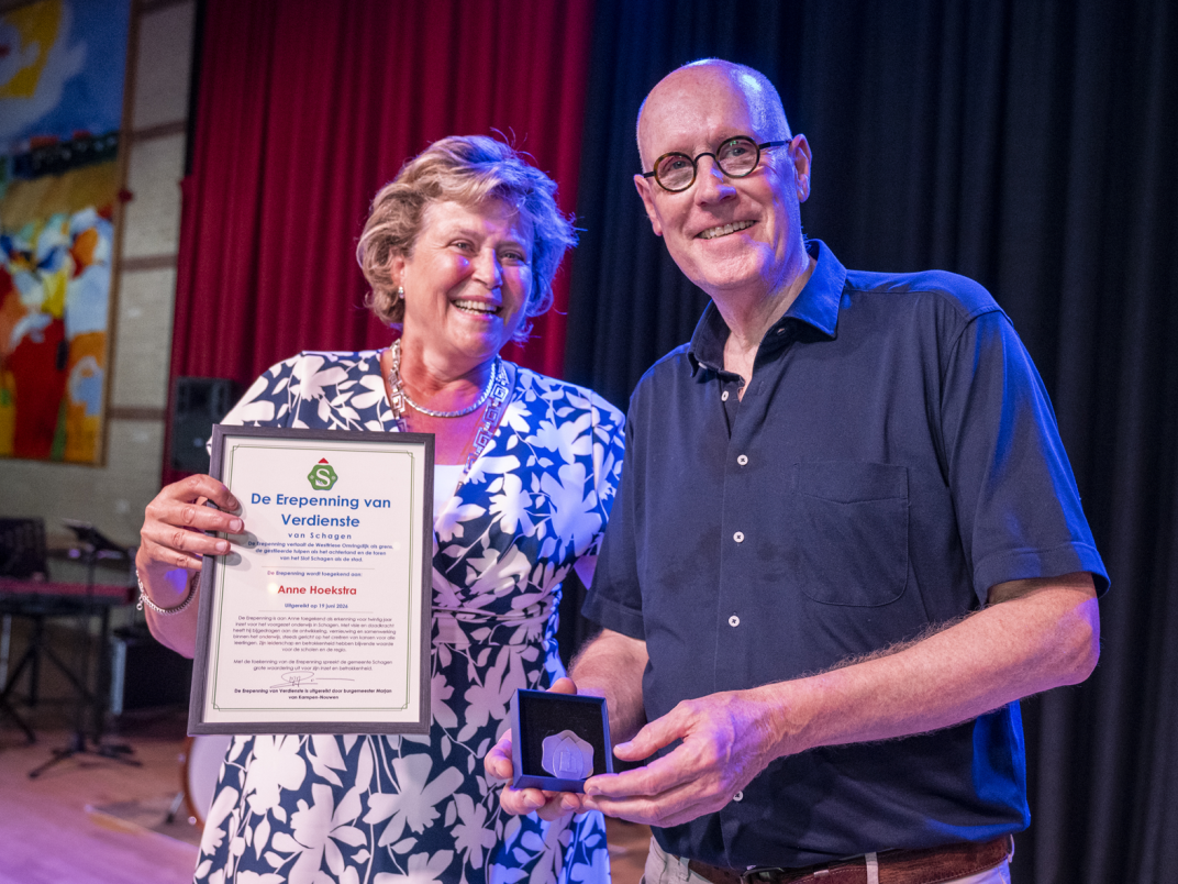 Erepenning van Verdienste voor Anne Hoekstra