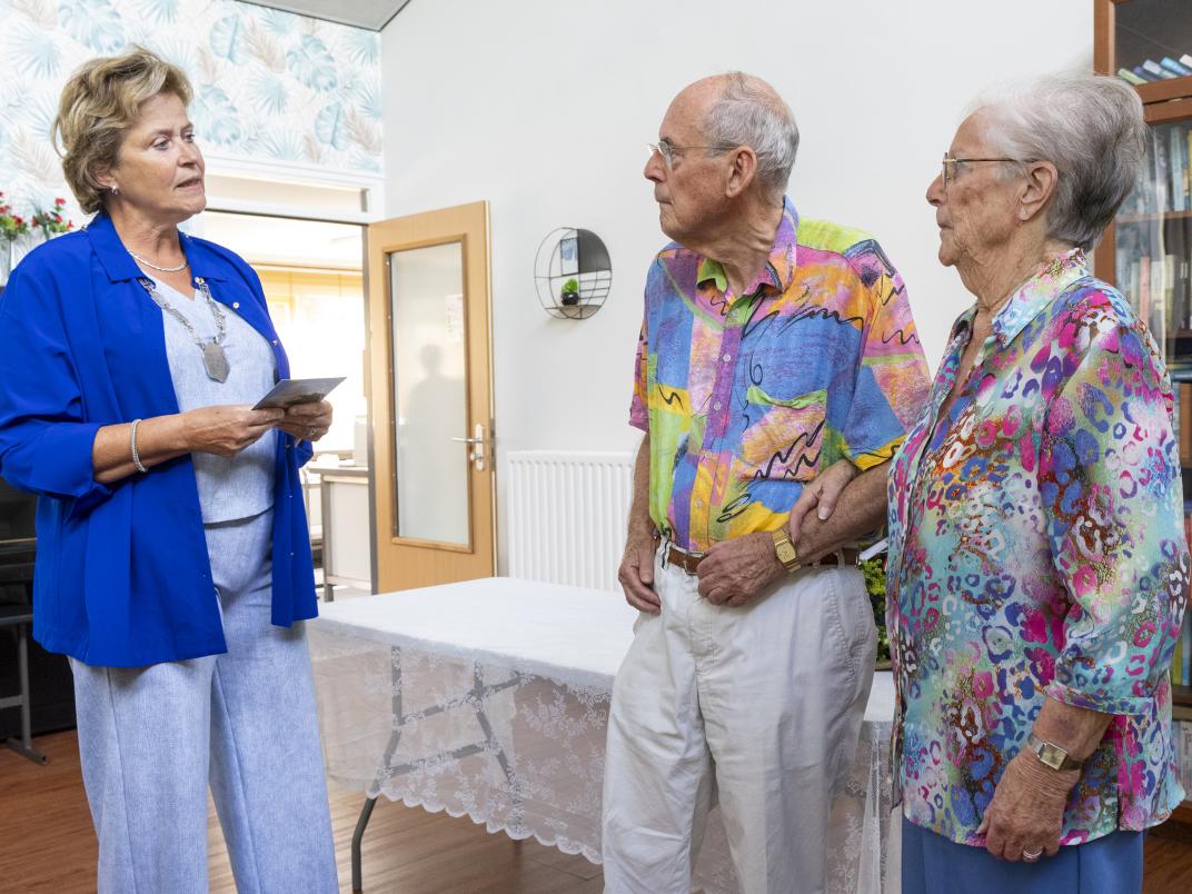 Uitreiking Koninklijke onderscheiding Hans Krug