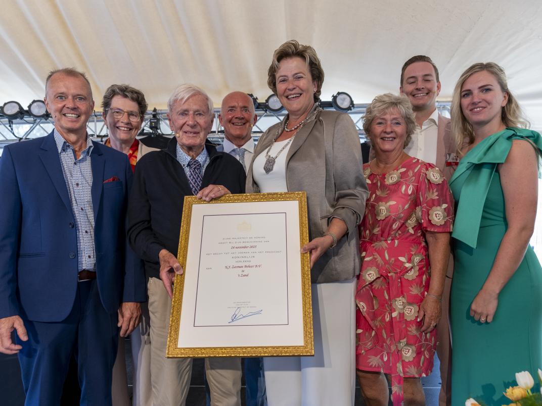 Predicaat Koninklijk bij 100 jarig jubileum Zeeman BV